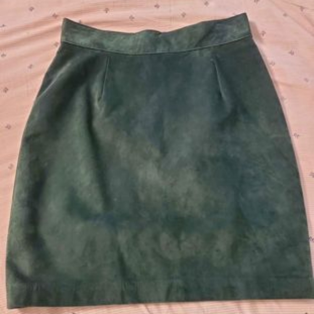 Danier suede skirt